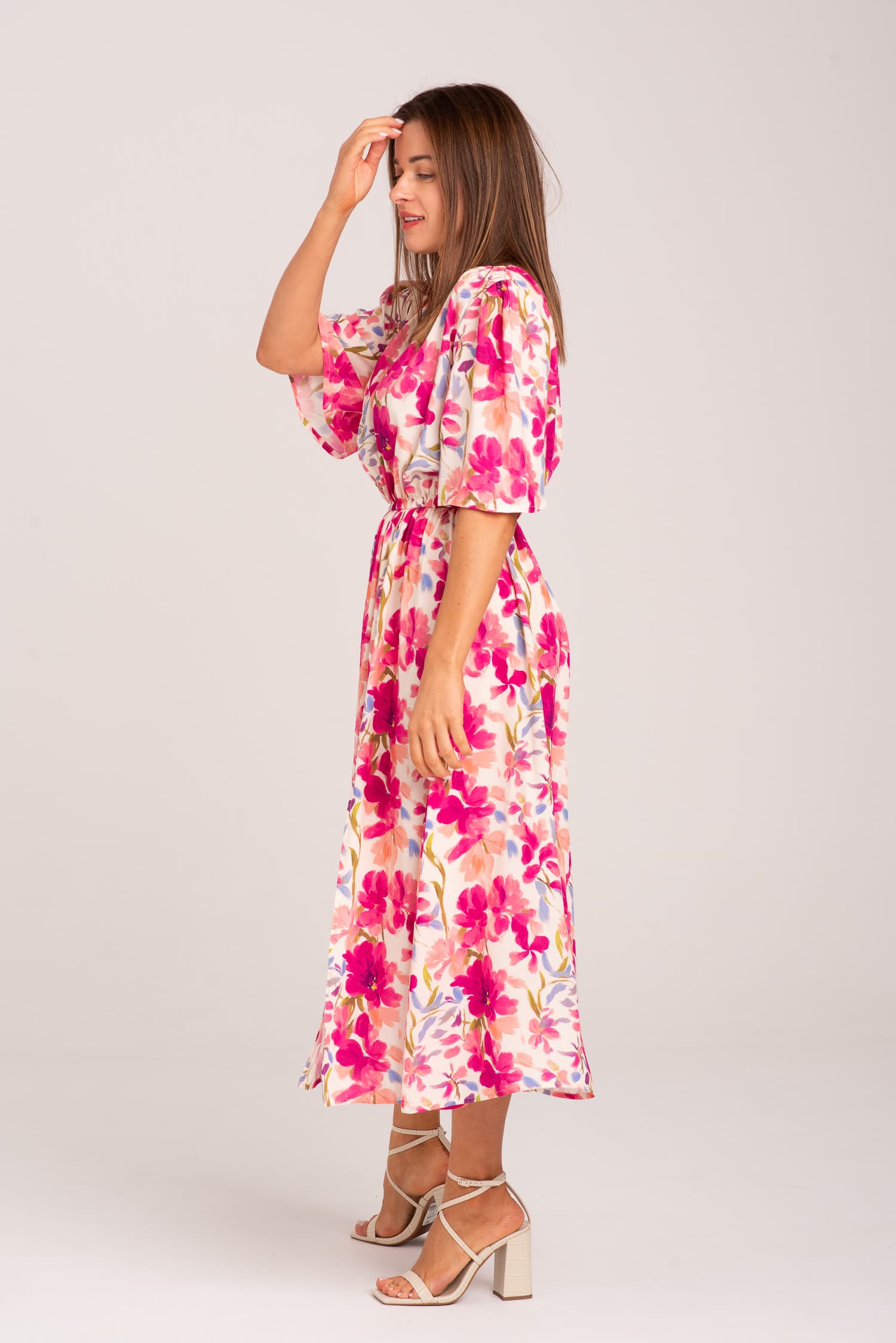 Wiskozowa sukienka w kwiaty z krótkim rękawem Ida - widok 2