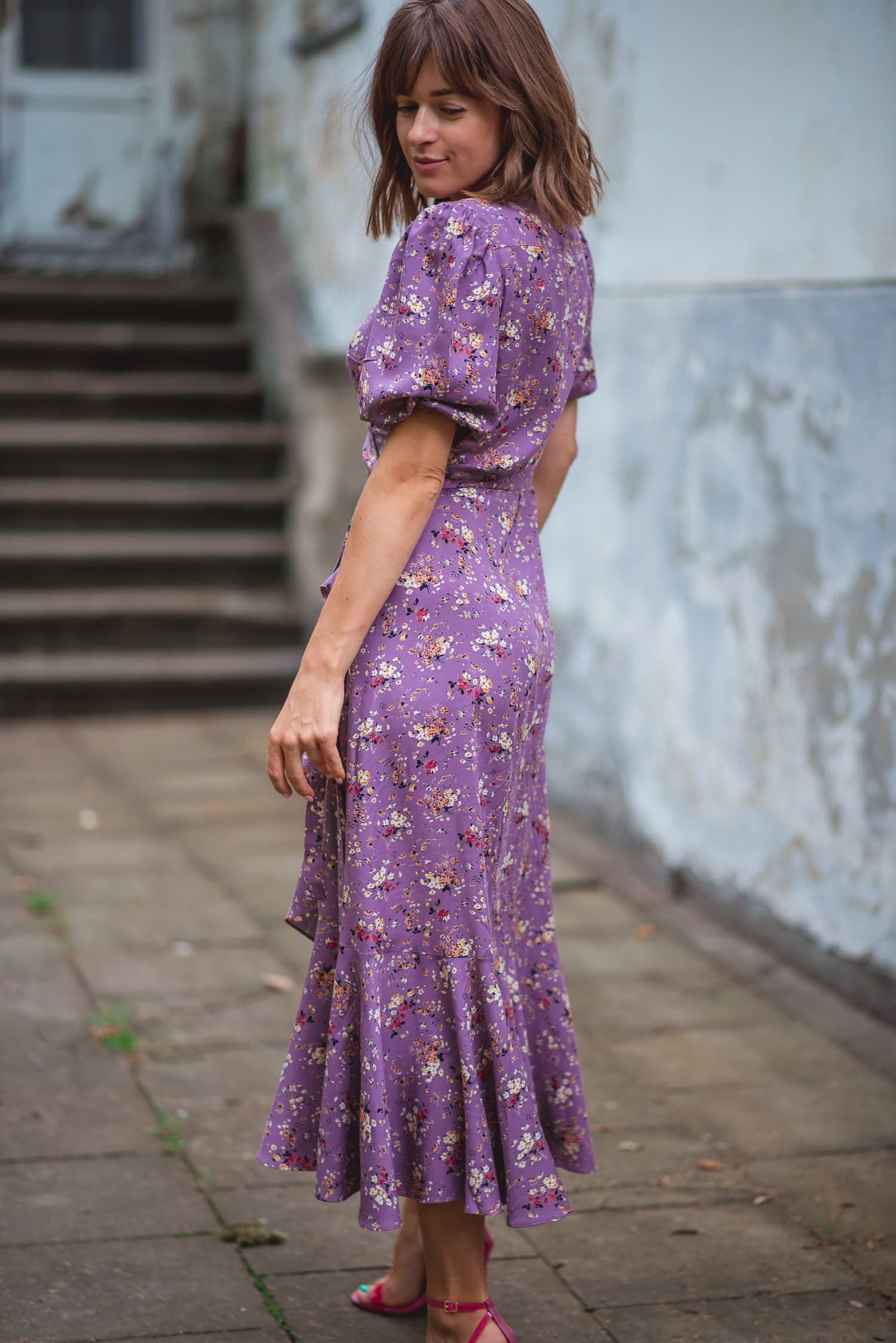 Sukienka kopertowa Kamili - fioletowa - widok 2