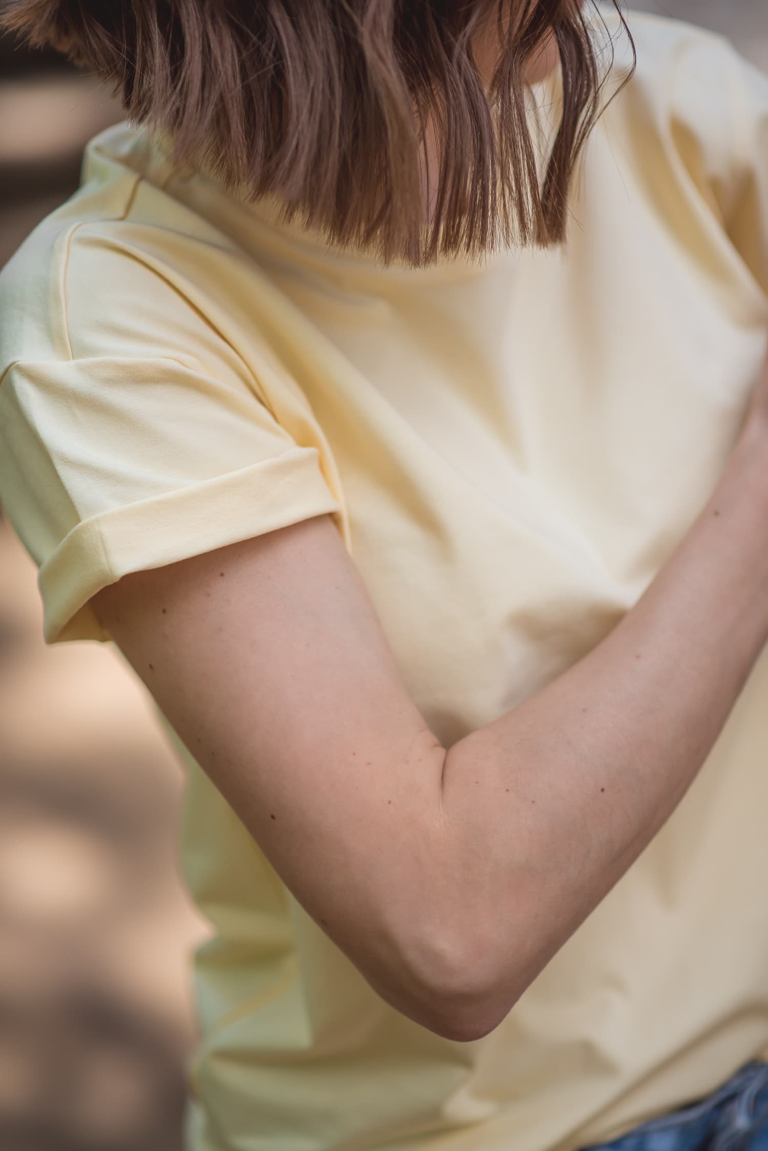 T-shirt klasyczny BASIC – żółty - zdjęcie 5