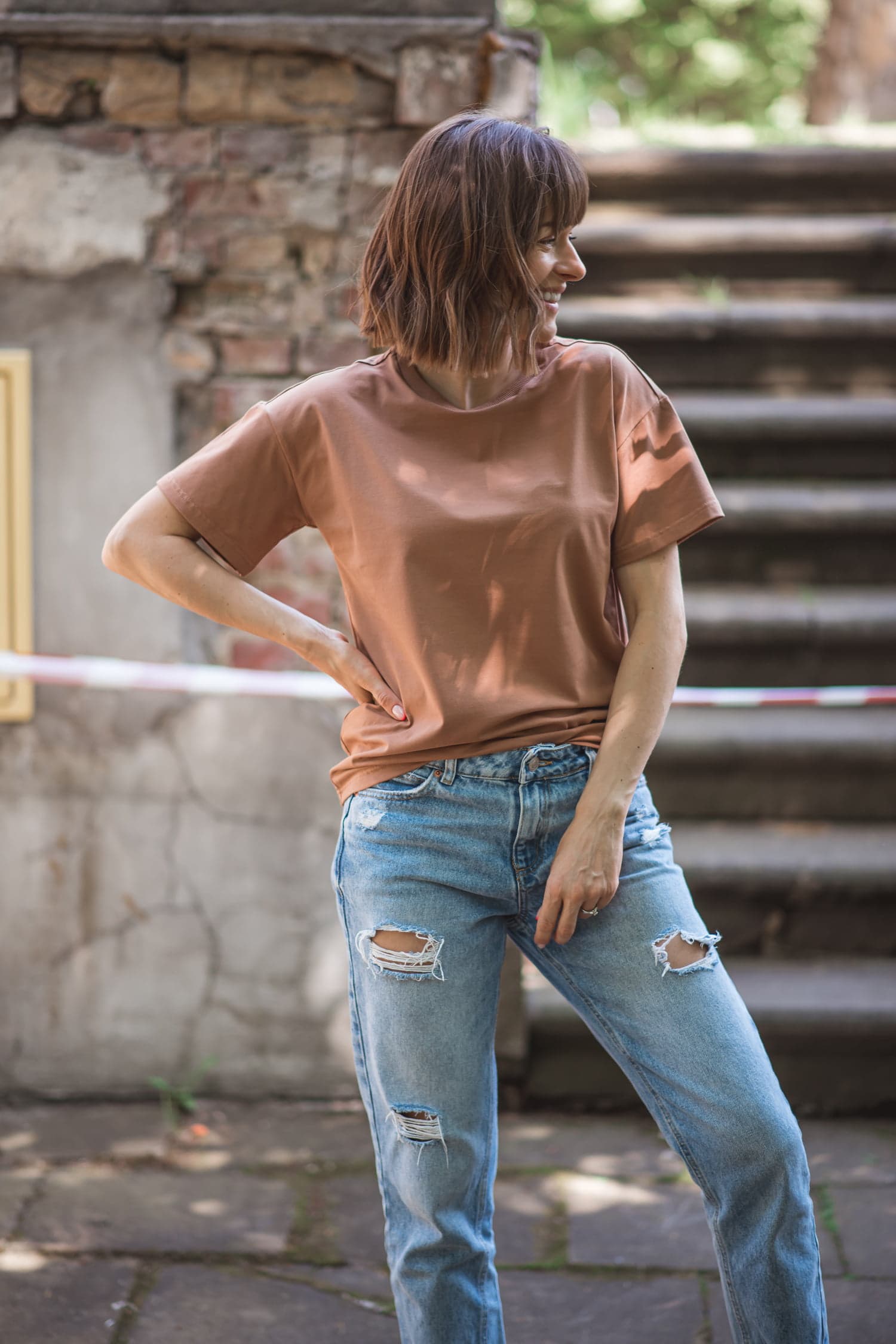 T-shirt klasyczny BASIC – brąz