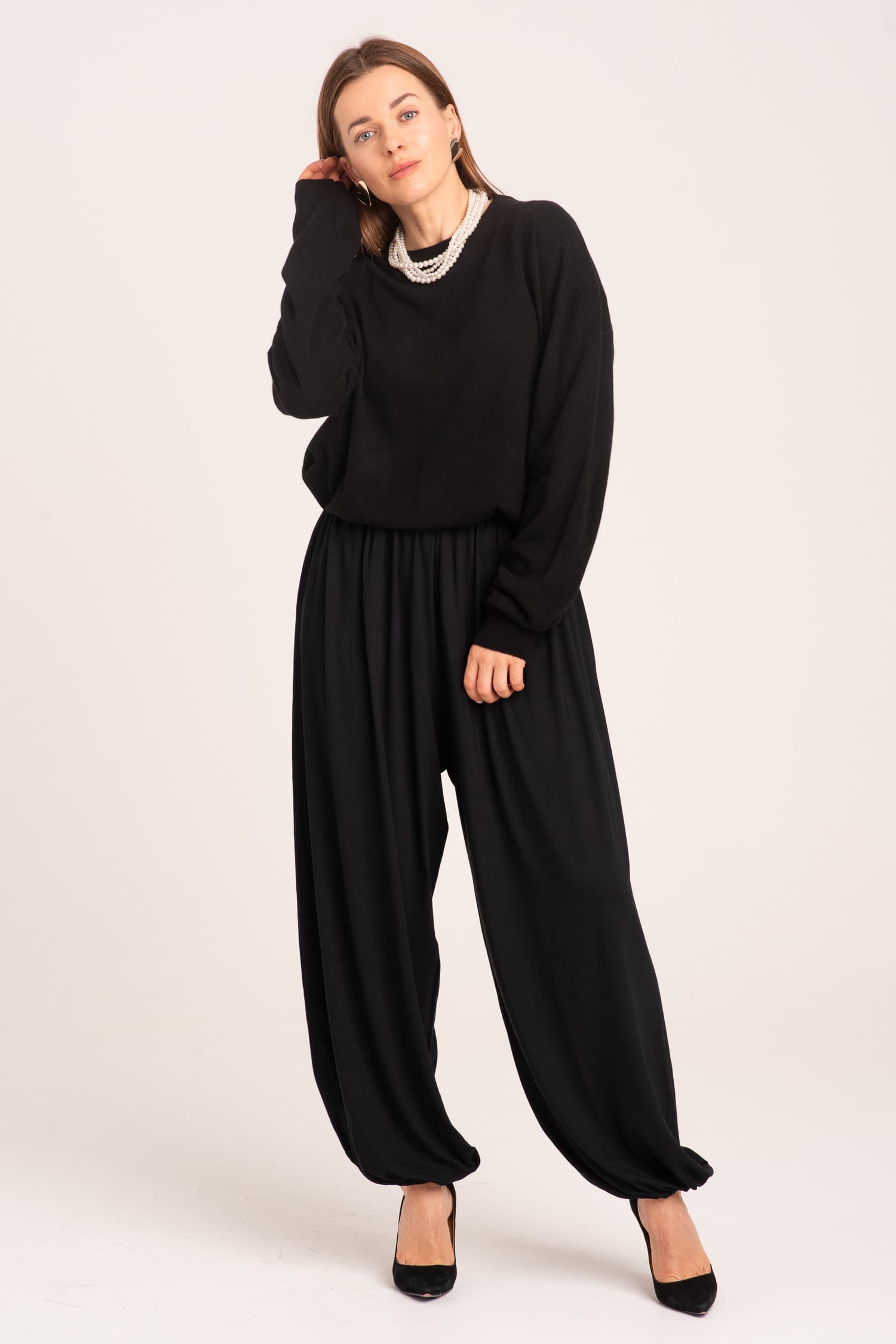 Czarny klasyczny sweter damski Agatha - zdjęcie 3