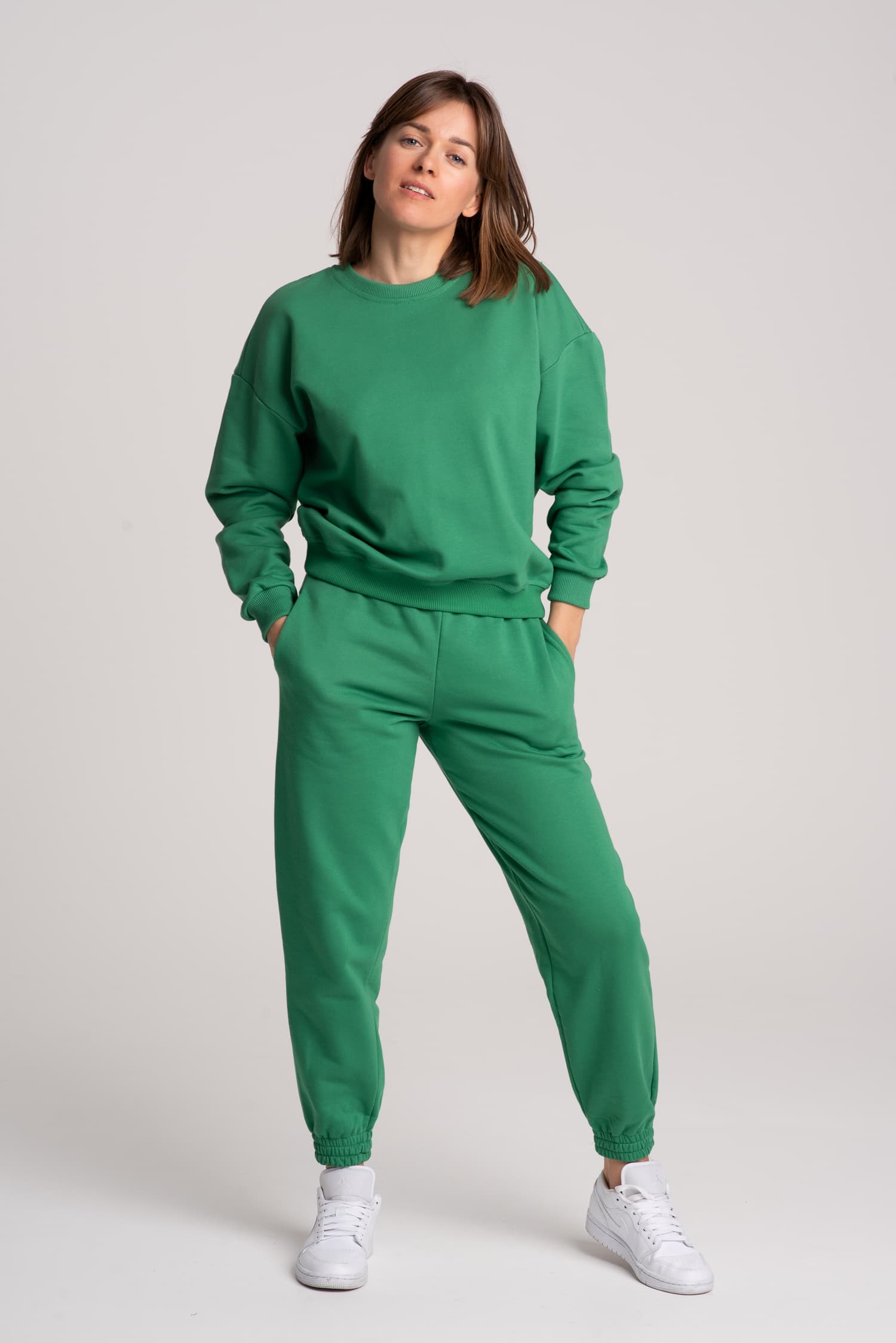 Dresy damskie: bluza + spodnie – zielone - zdjęcie 2