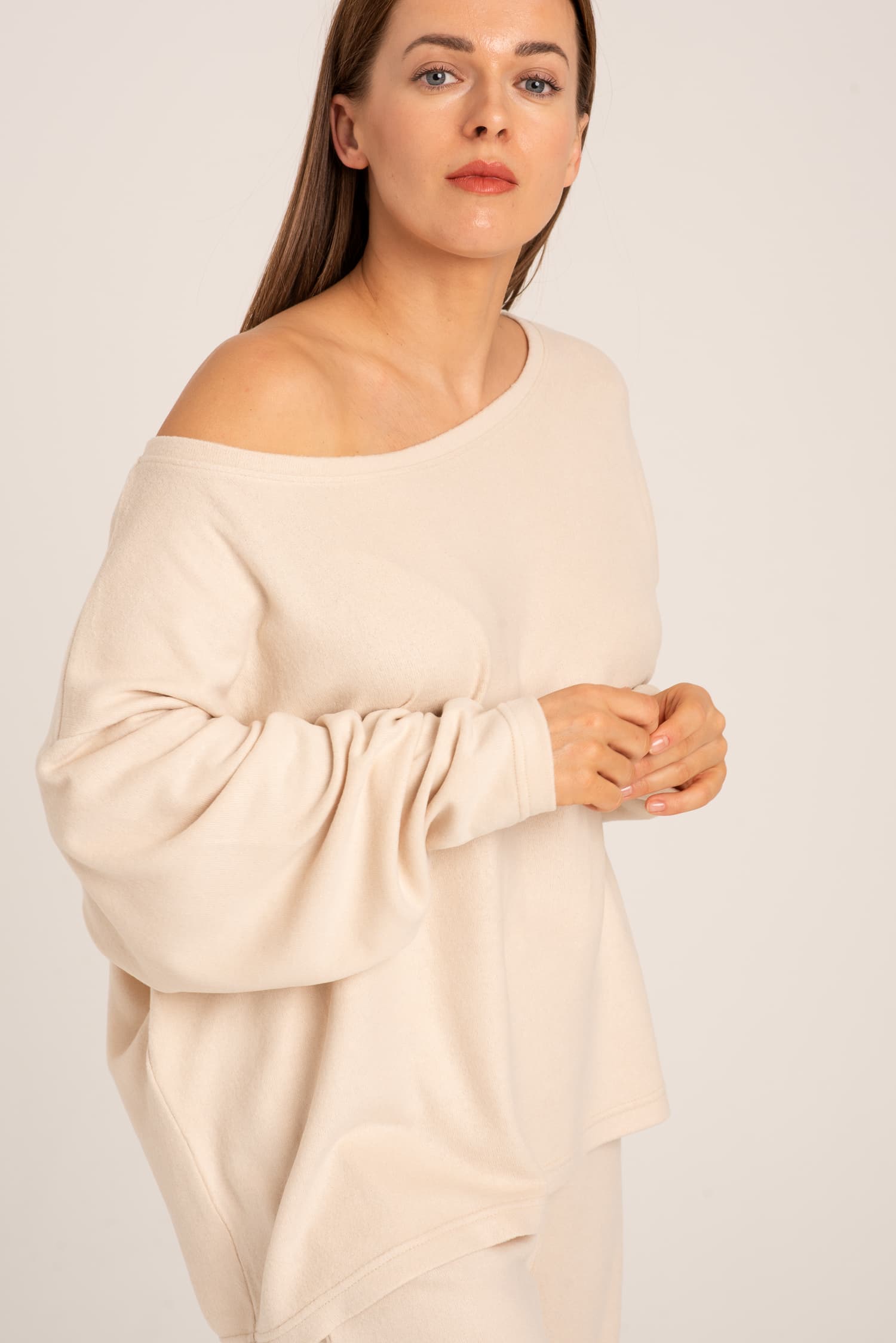 Kremowy longsleeve Clara