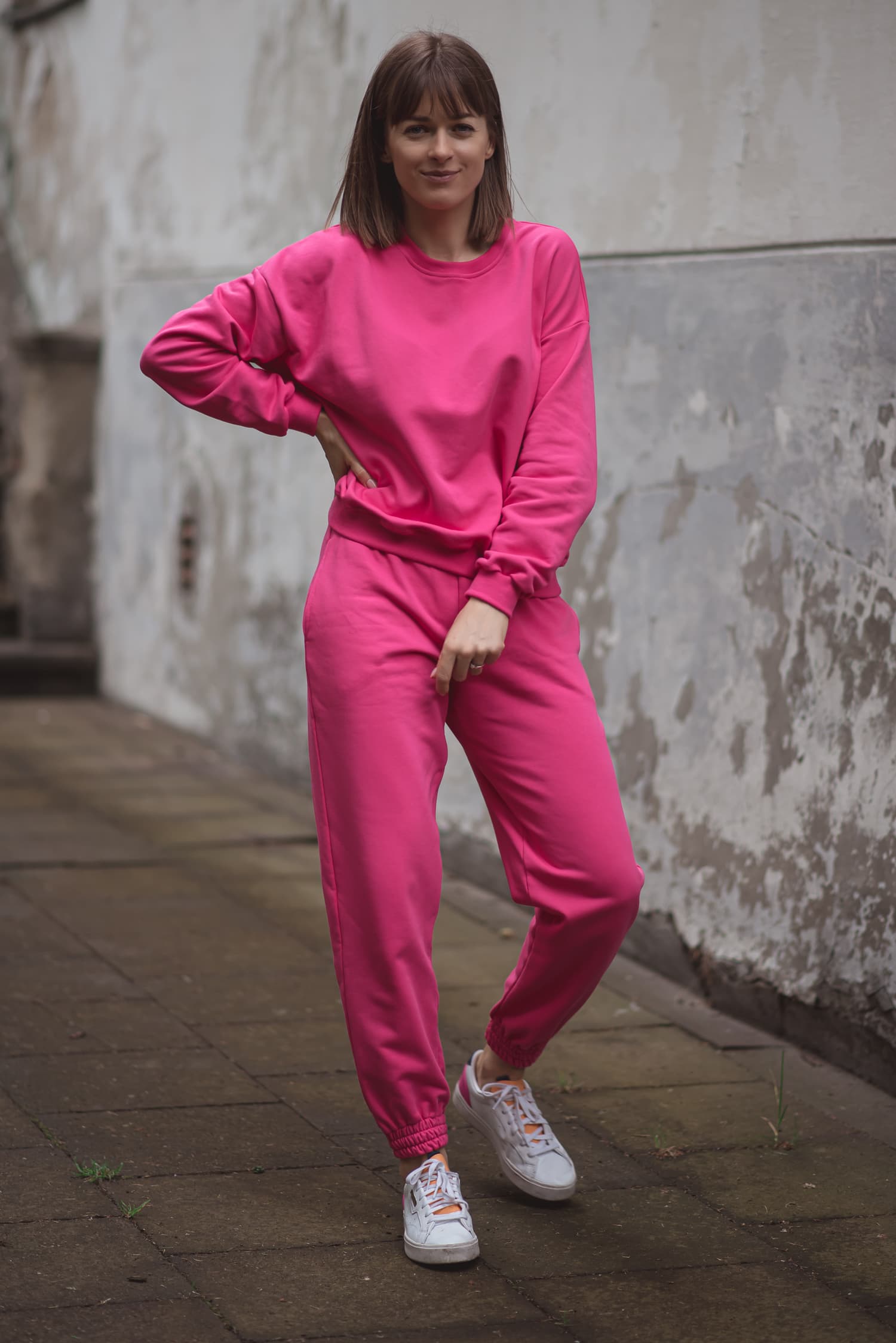Dresy damskie: bluza + spodnie – fuksja - zdjęcie 1