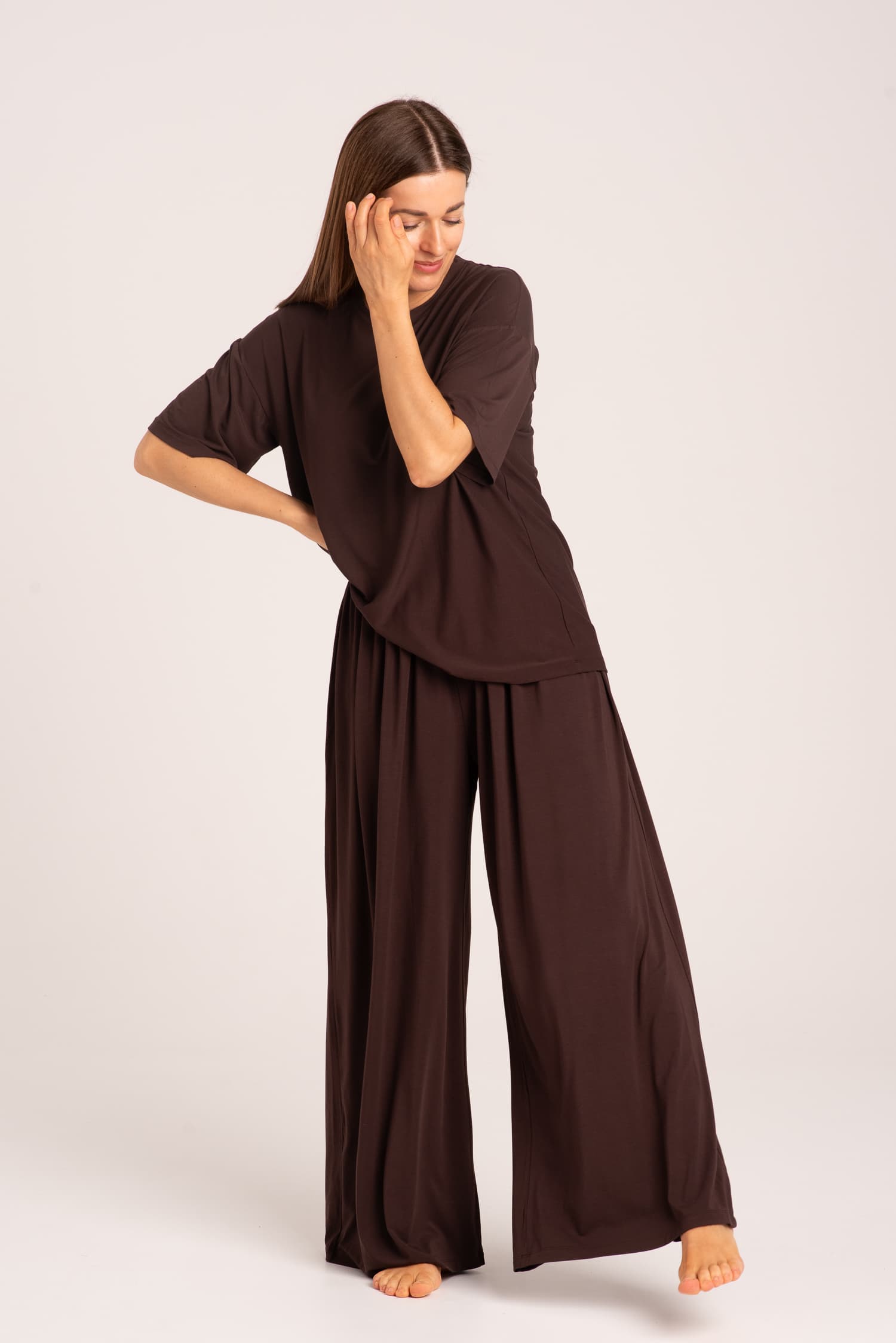 Brązowe luźne spodnie bambusowe Nina