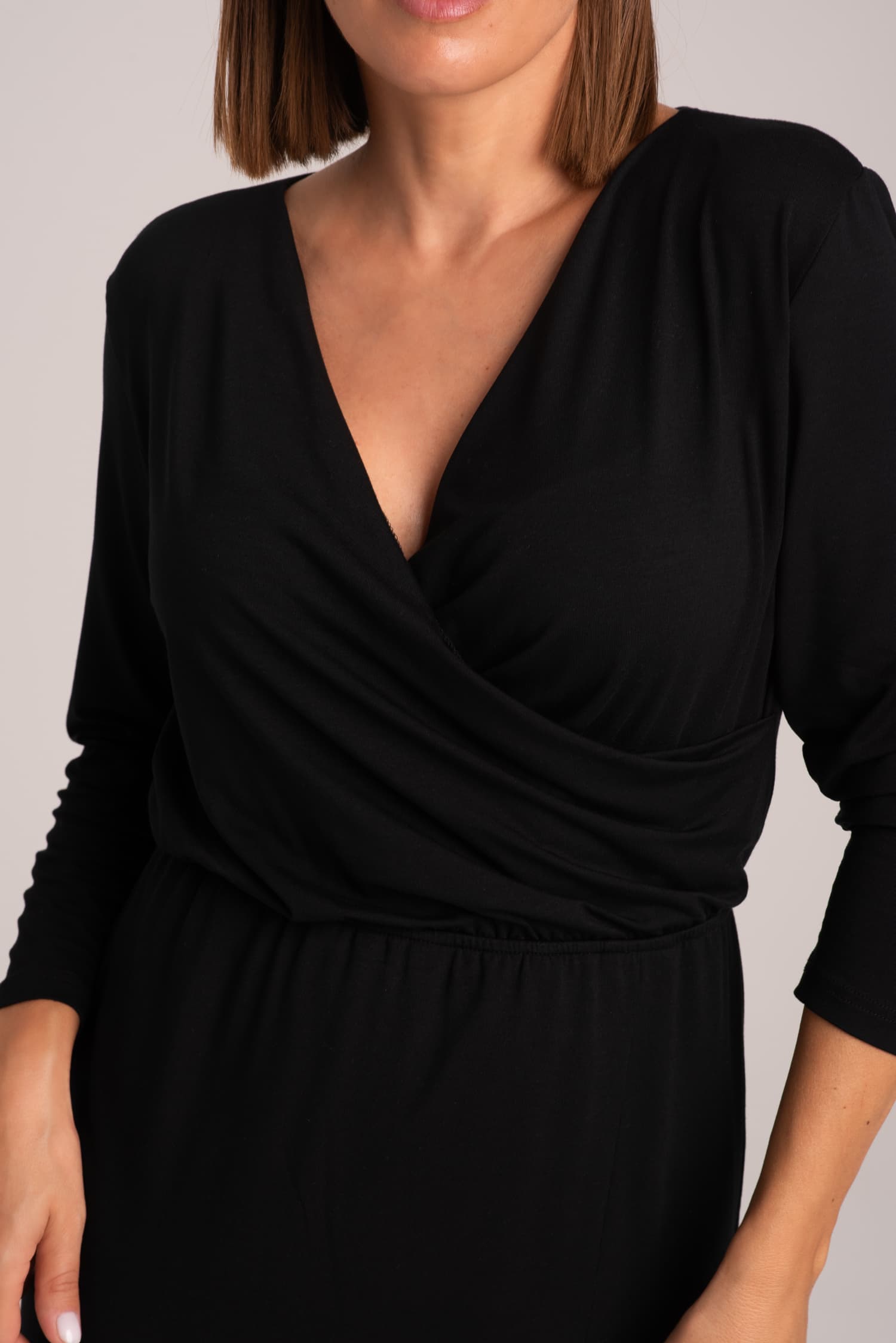 Czarna sukienka z koronką Charlie - zdjęcie 2