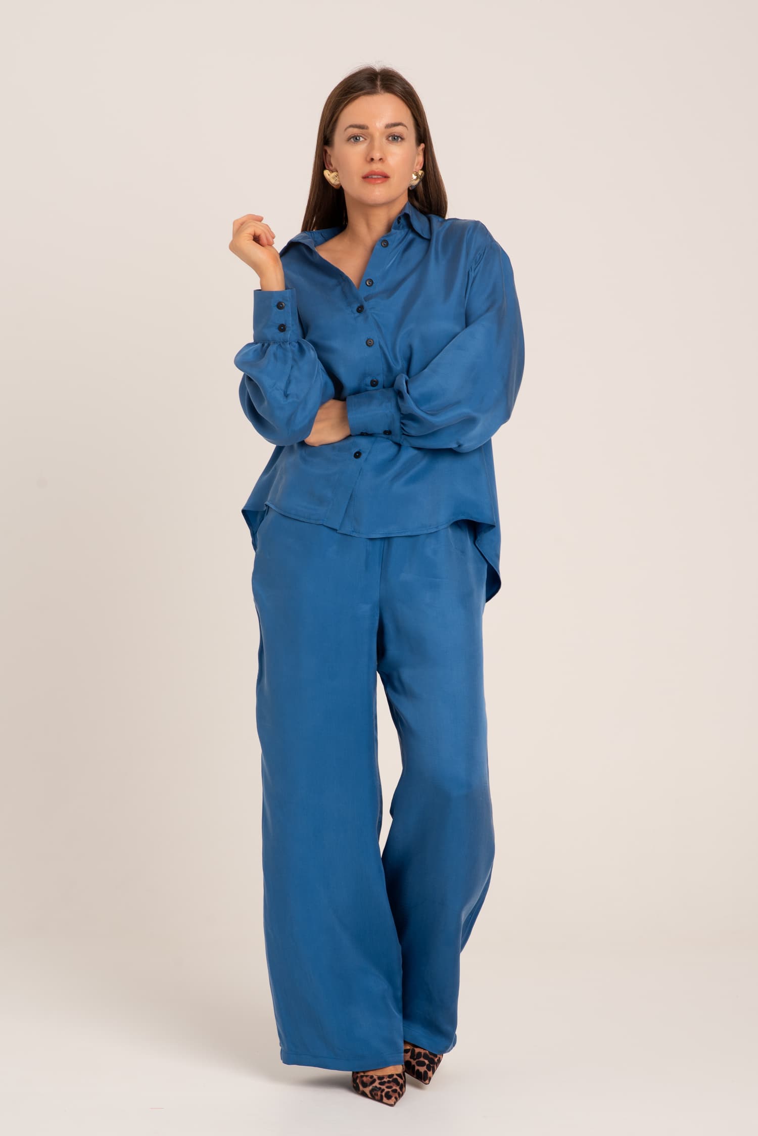 Kobaltowa koszula cupro Aurora - zdjęcie 3