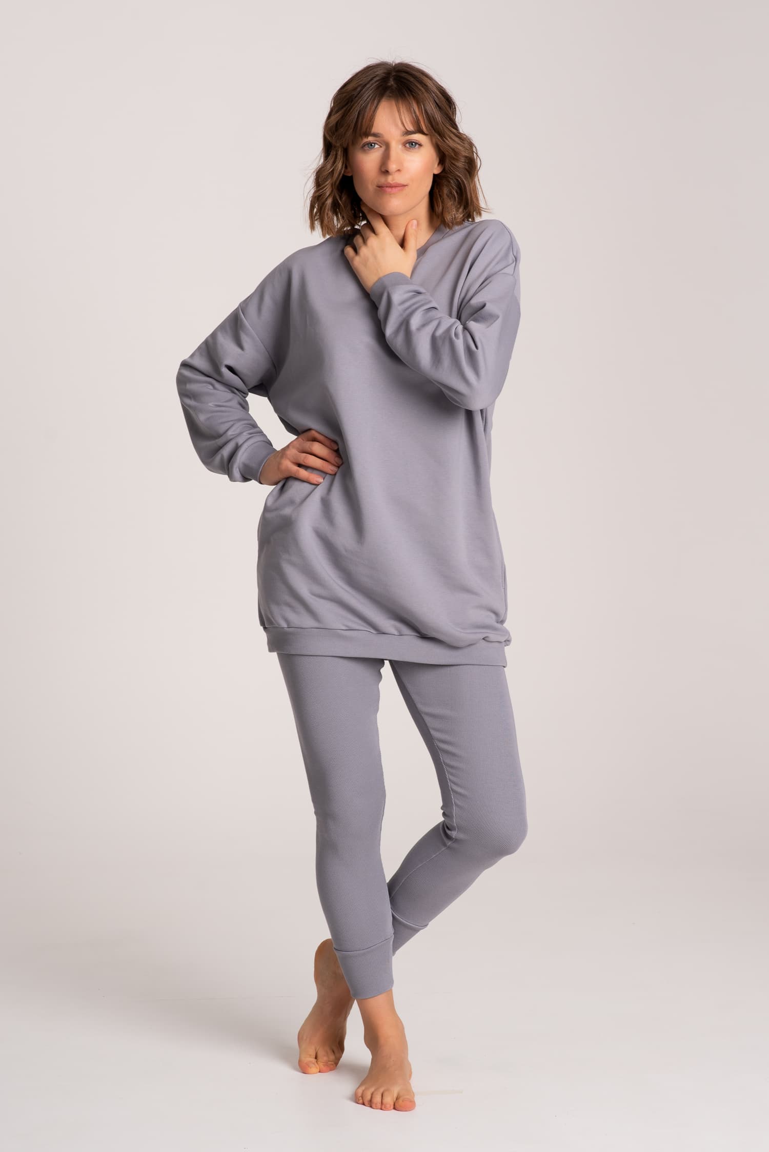 Legginsy prążkowane + długa bluza - gołębi