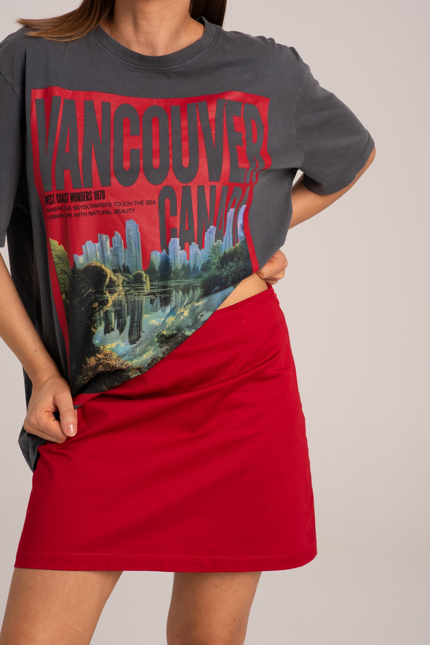 Czerwona spodnica mini Rachel - zdjęcie 5