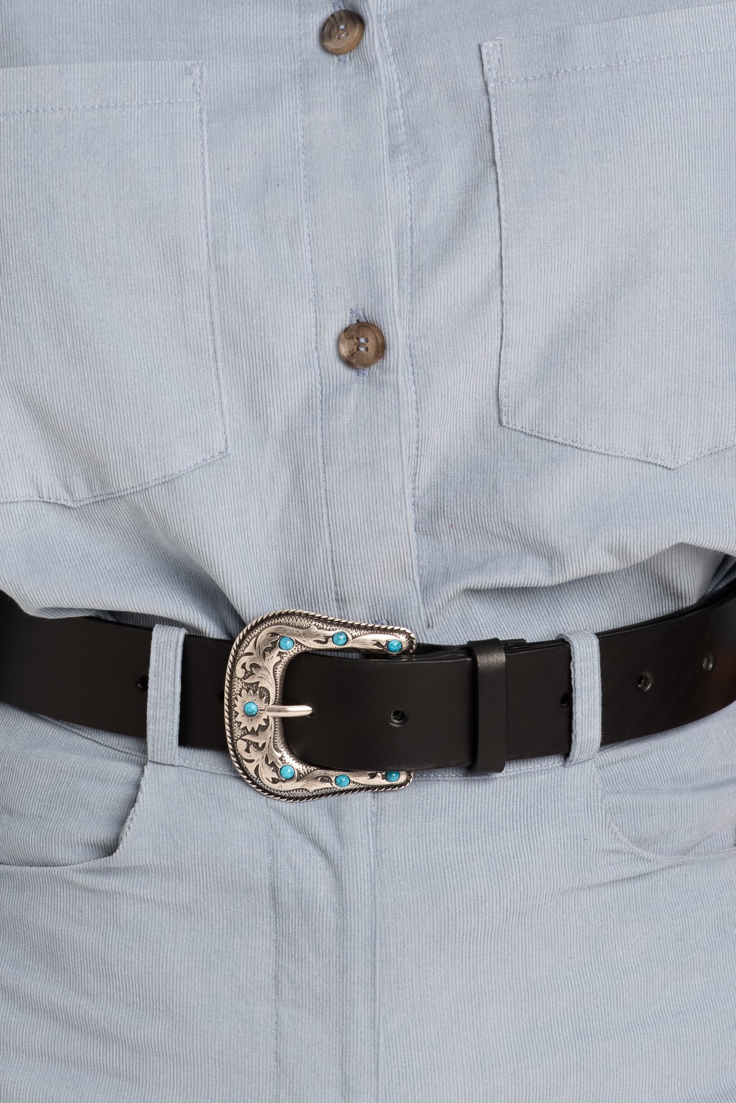 Czarny skórzany pasek z ozdobną tłoczoną klamrą Luna - widok 2