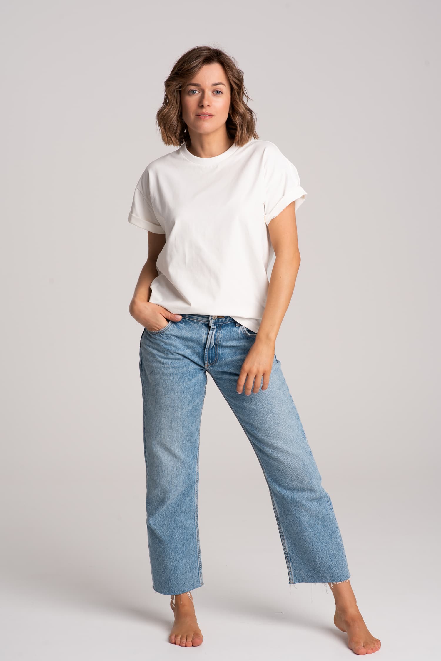 T-shirt klasyczny BASIC – biały - zdjęcie 1