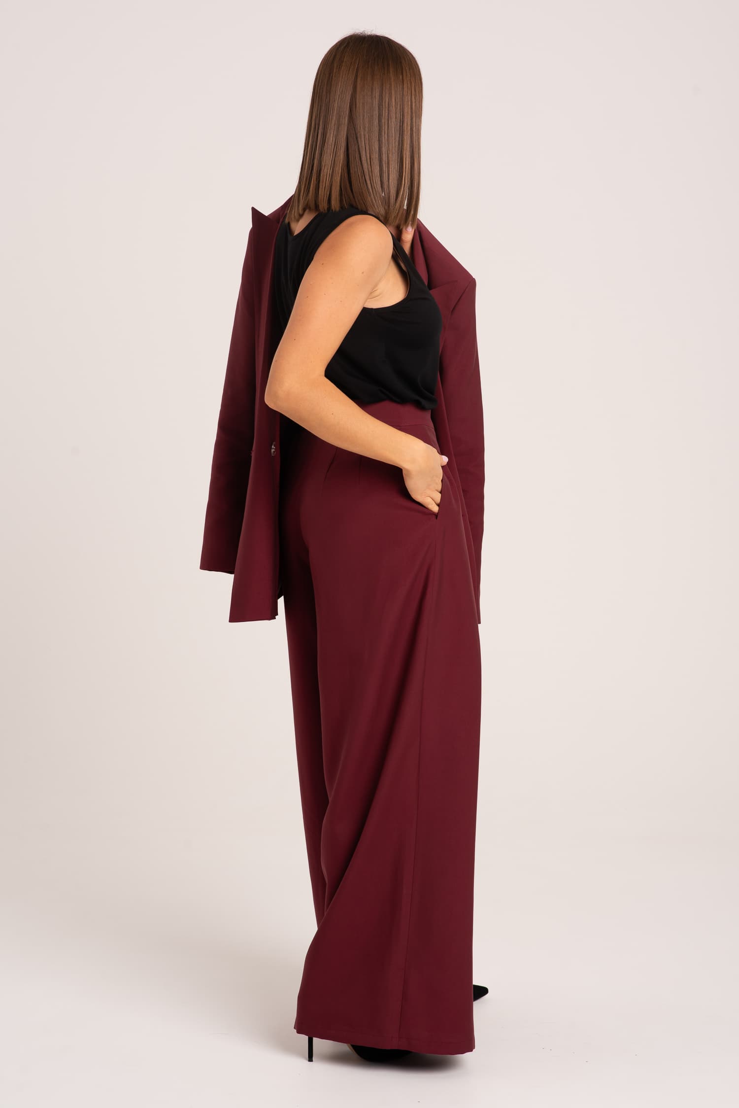 Bordowe spodnie z szerokimi nogawkami Victoria - zdjęcie 7