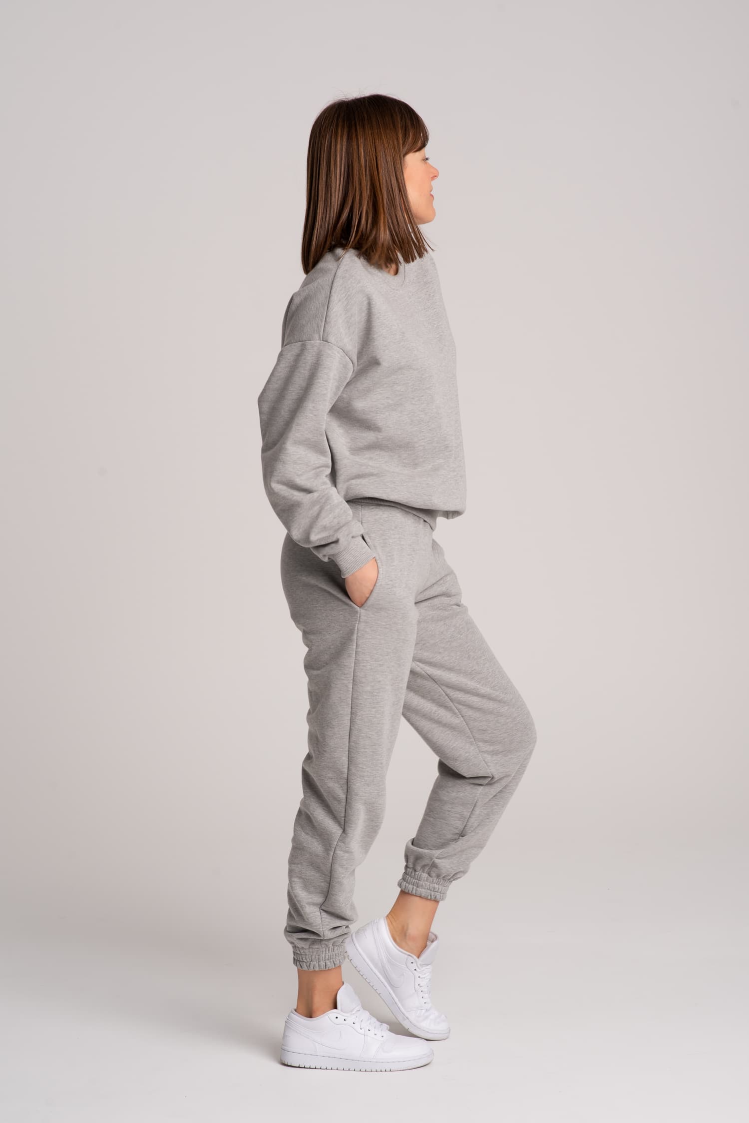 Dresy damskie: bluza + spodnie – szary melanżowy - zdjęcie 2