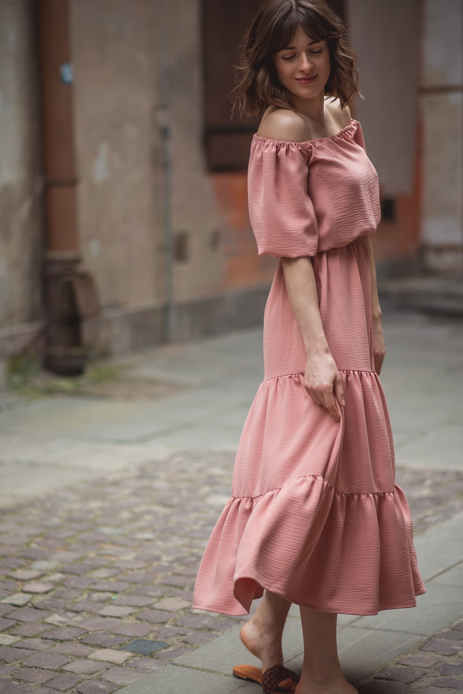 Sukienka PAOLA – brzoskwiniowy