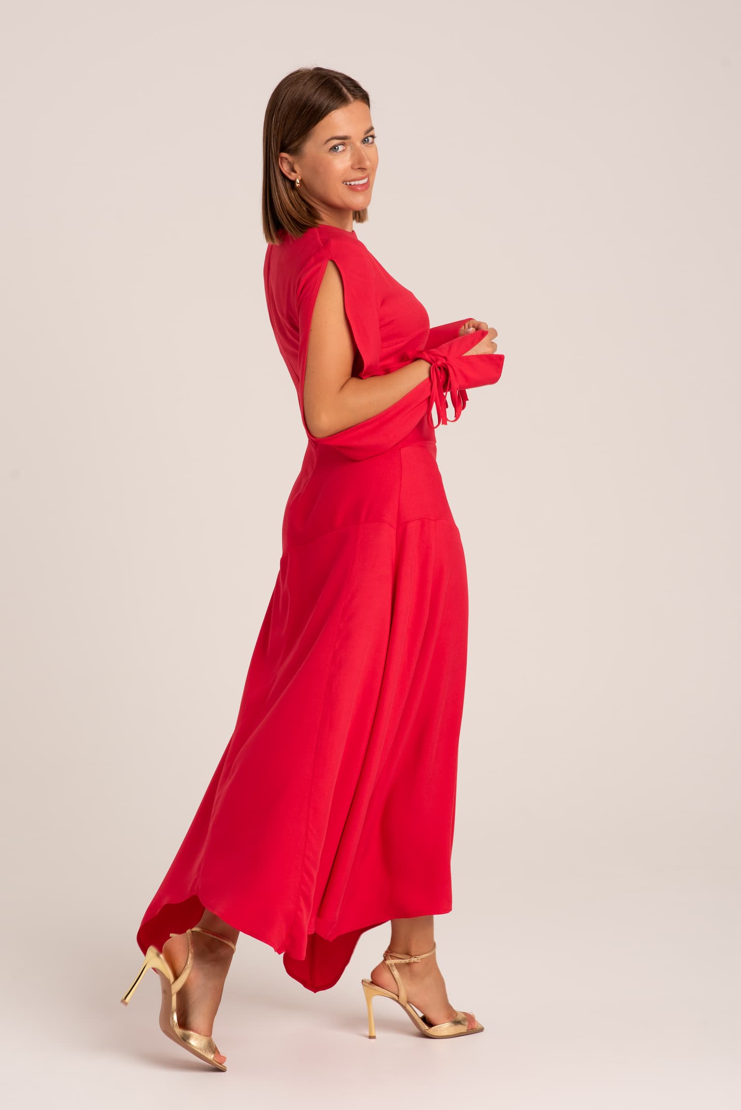 Czerwona asymetryczna sukienka Lea - zdjęcie 8