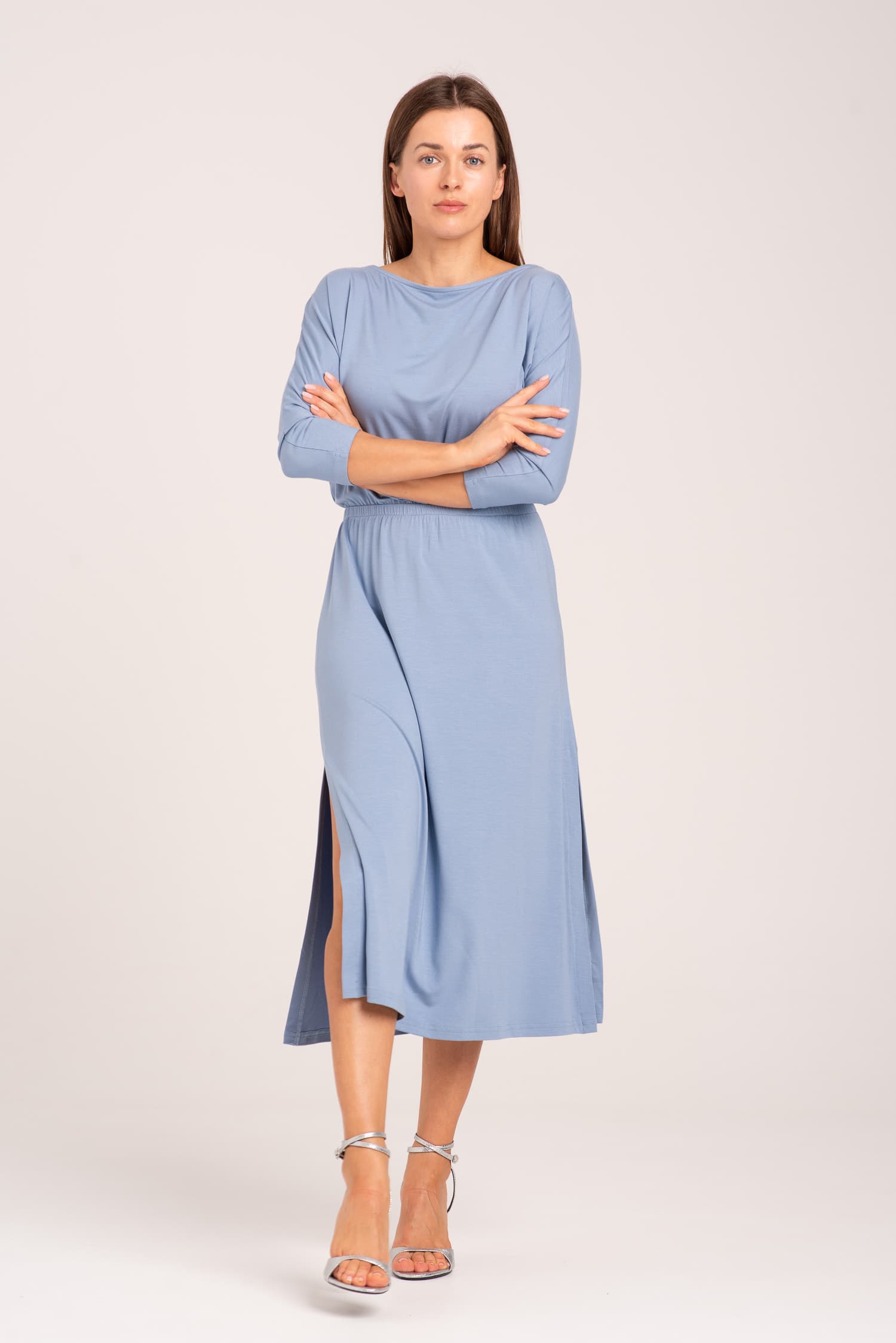 Niebieska sukienka z modalu Hot As Hell — zdjęcie 12