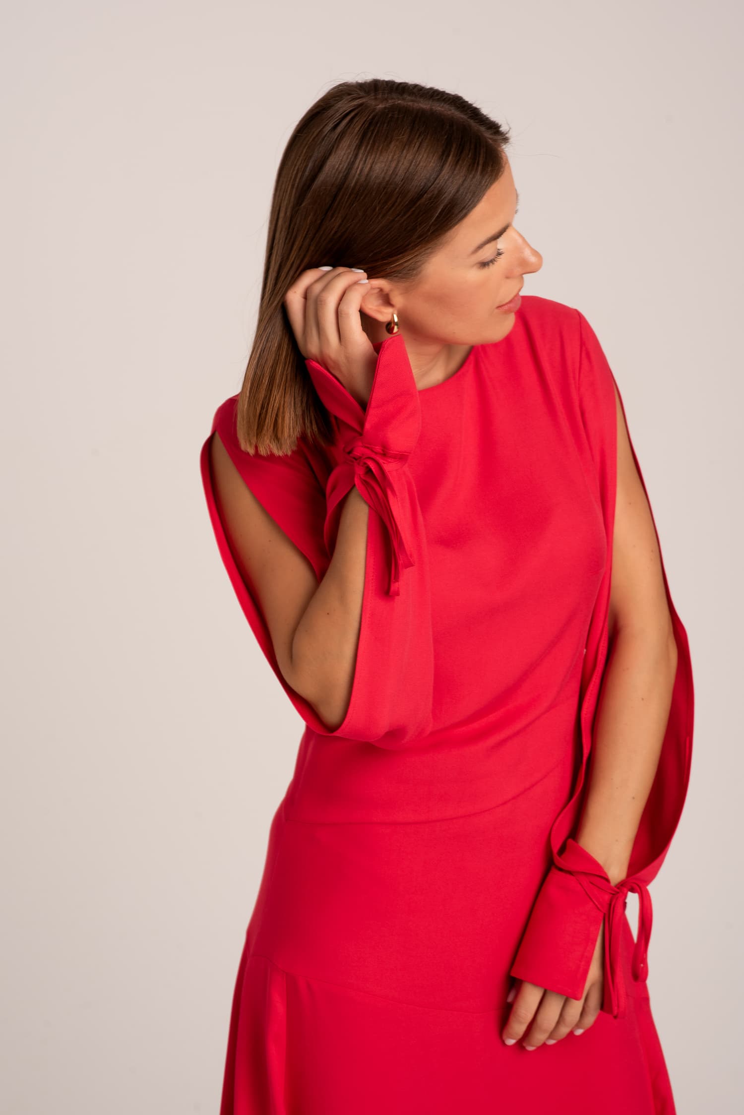 Czerwona asymetryczna sukienka Lea - zdjęcie 6