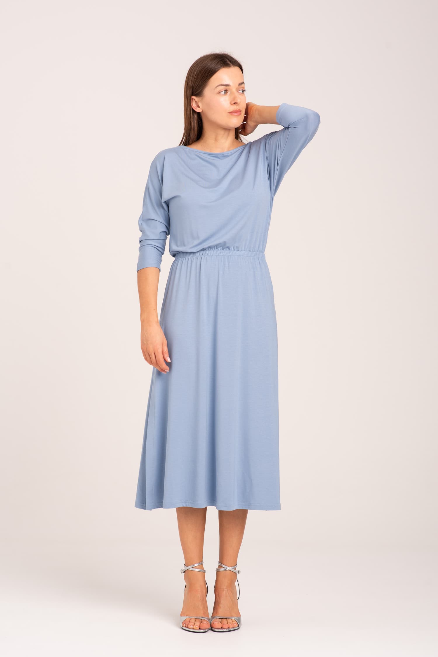 Niebieska sukienka z modalu Hot As Hell — zdjęcie 8