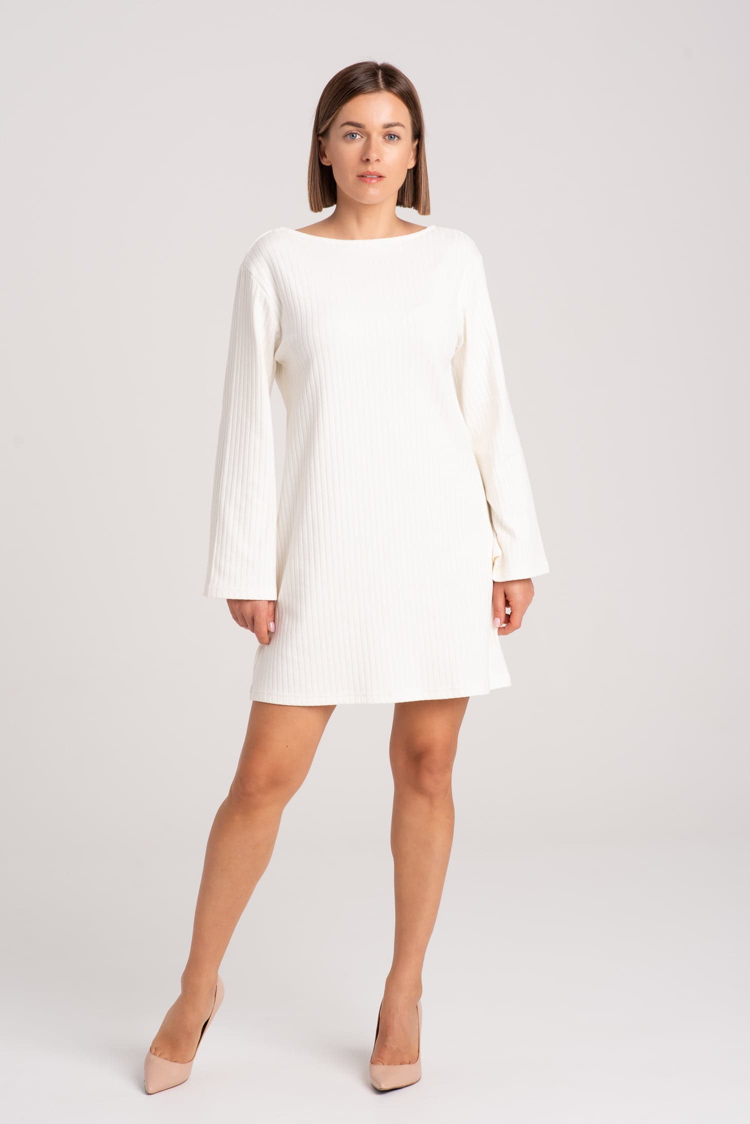 Śmietankowa sukienka z prążkowanej dzianiny Ella — zdjęcie 1