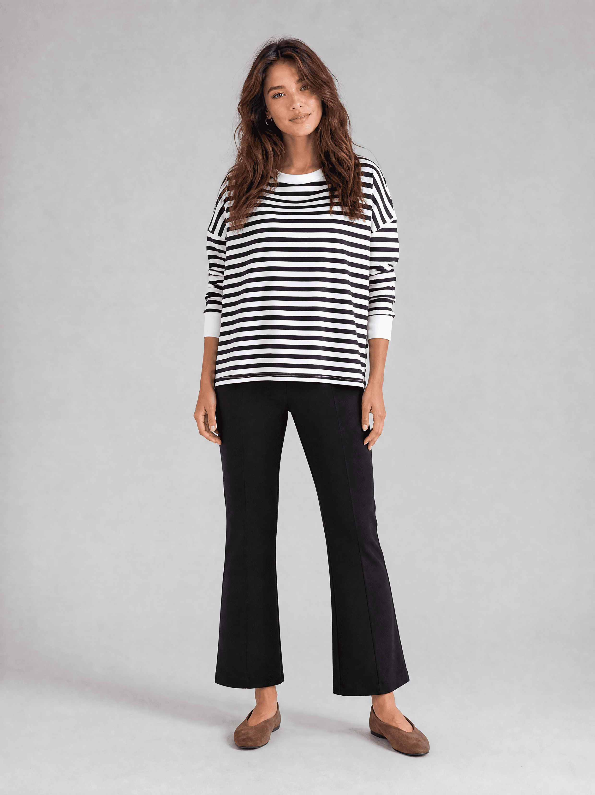Black 7/8 Flared Leg Trousers — photo 3