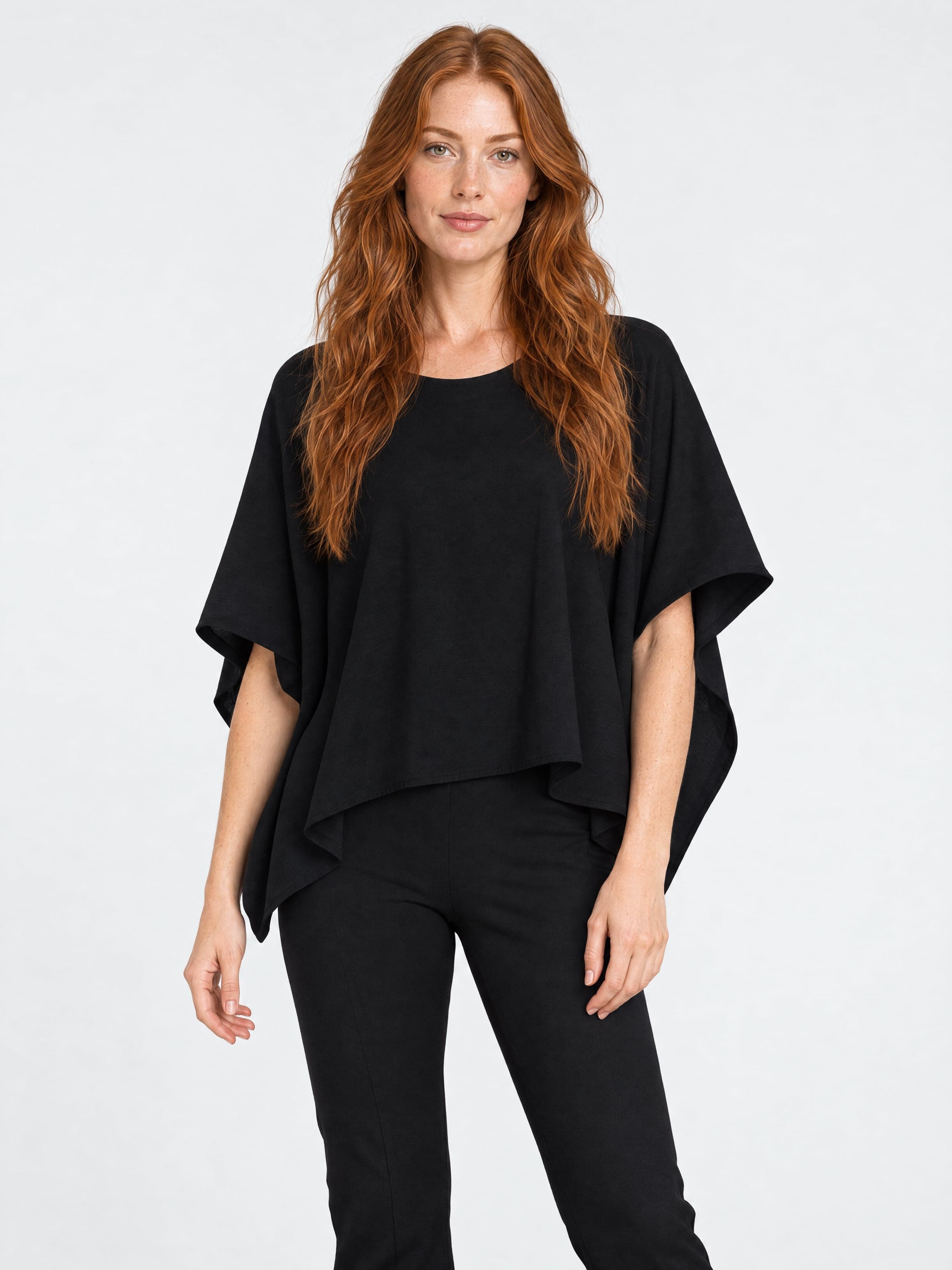 Poncho negro Jasia — foto 1