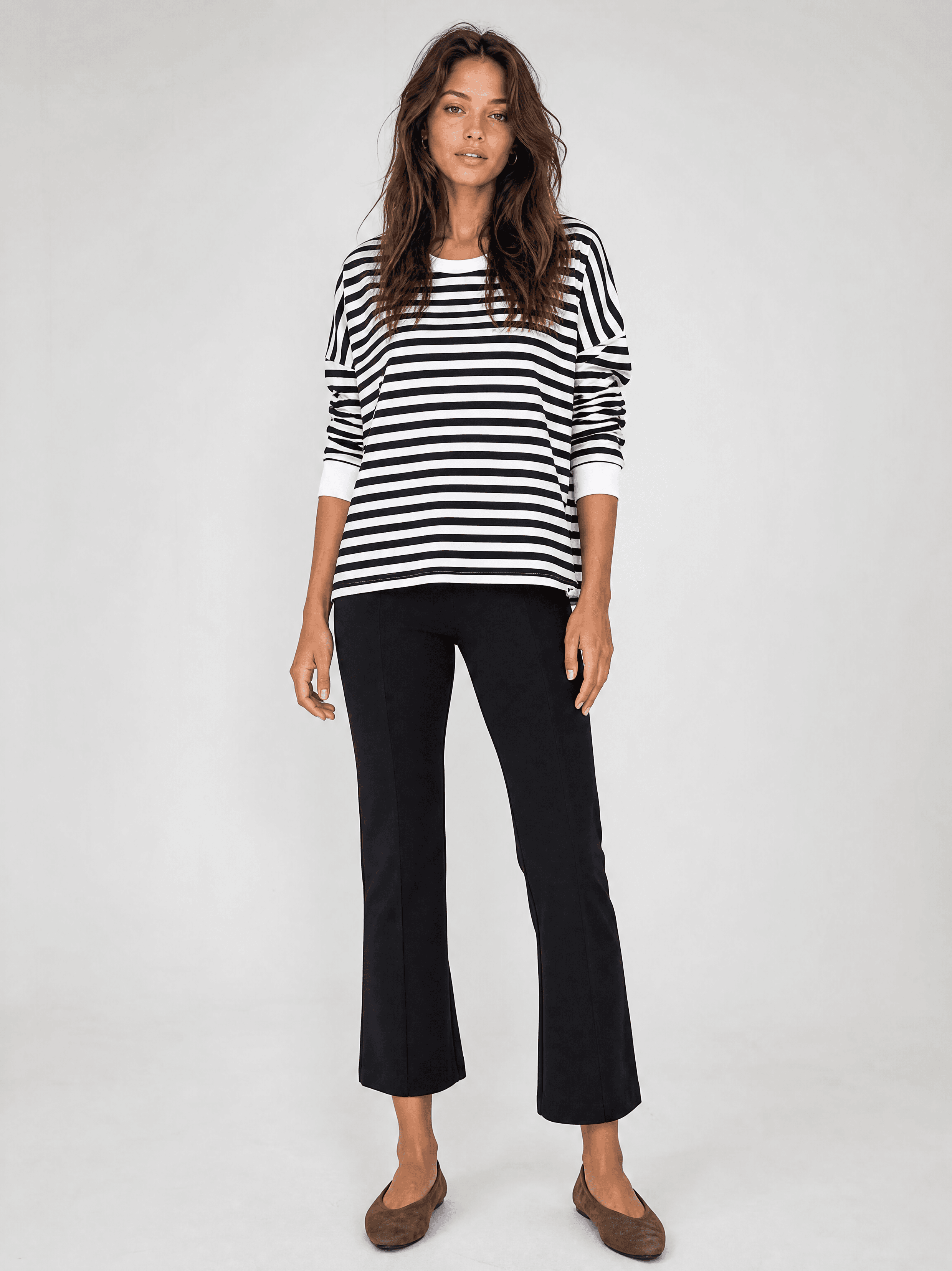 Black 7/8 Flared Leg Trousers — photo 1