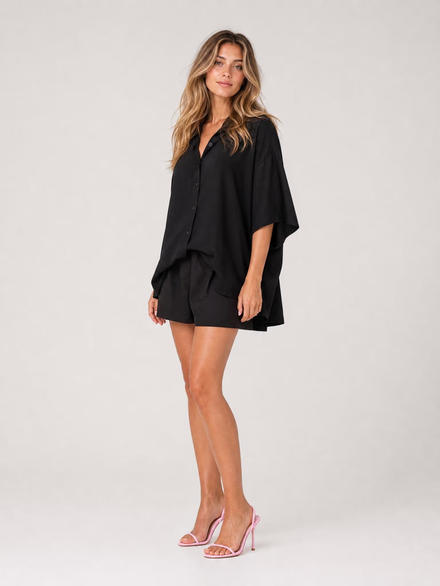Lizzie Black Poplin Shorts — photo 6