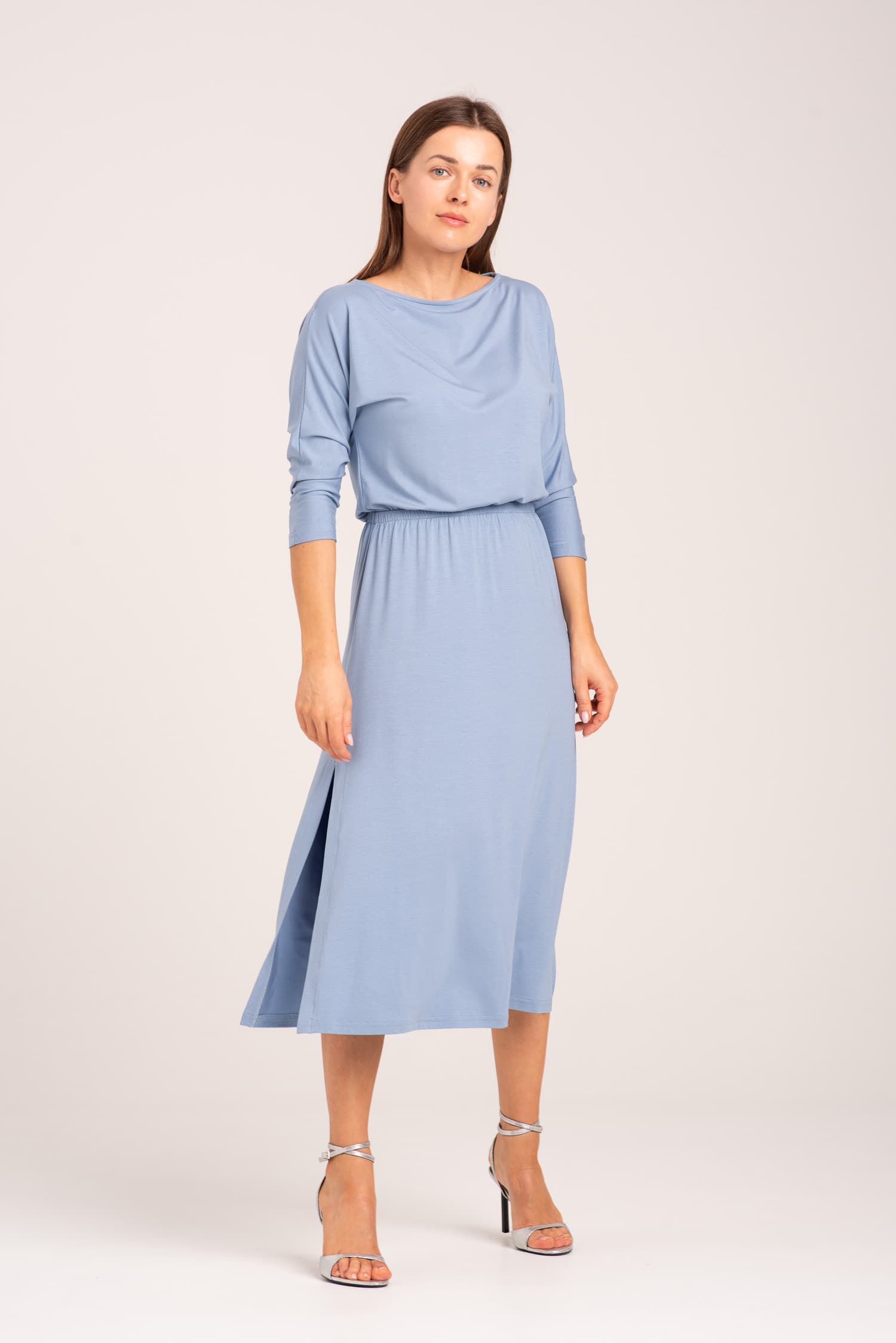 Niebieska sukienka z modalu Hot As Hell — zdjęcie 10