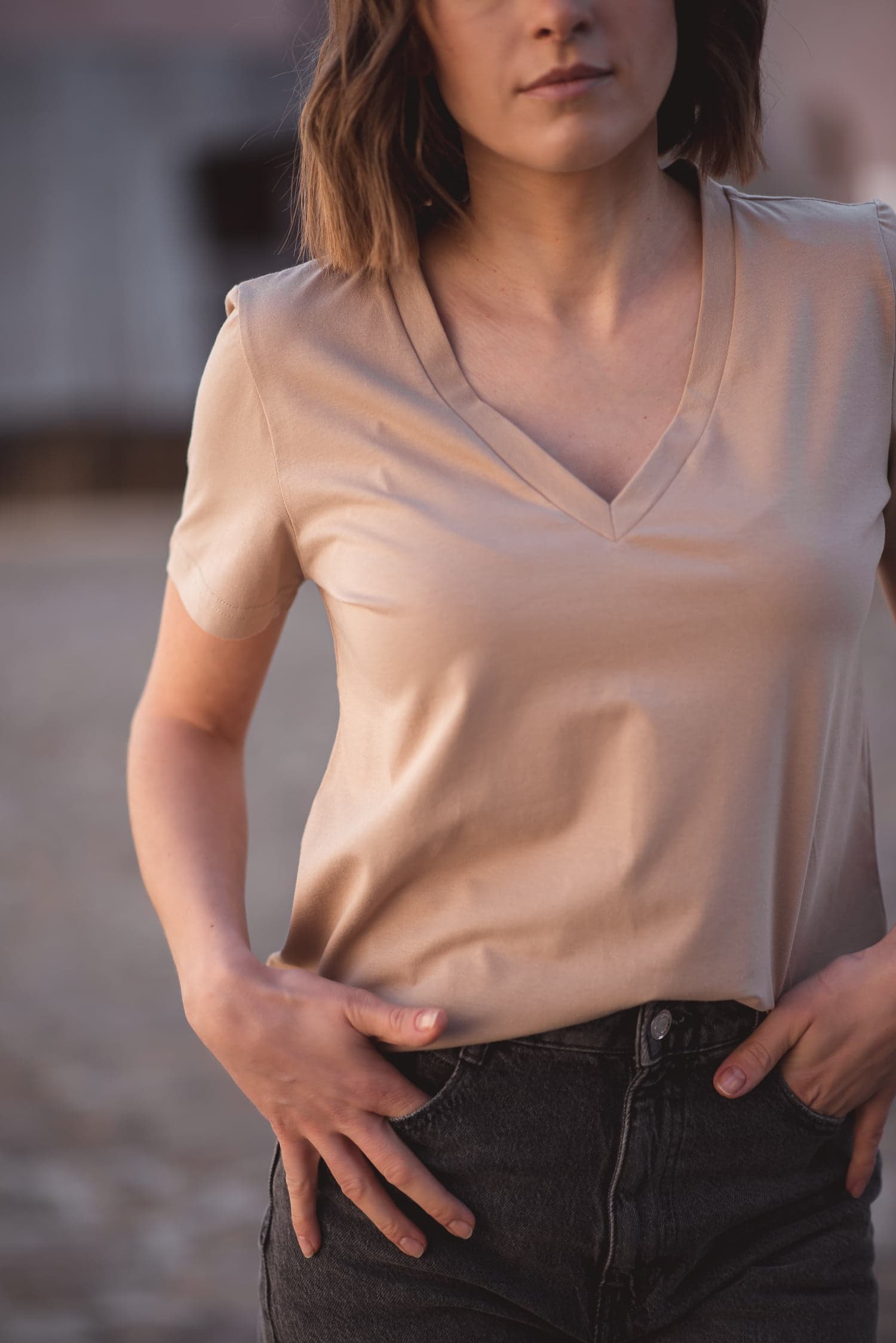 T-shirt BASIC V - cielisty - zdjęcie 4