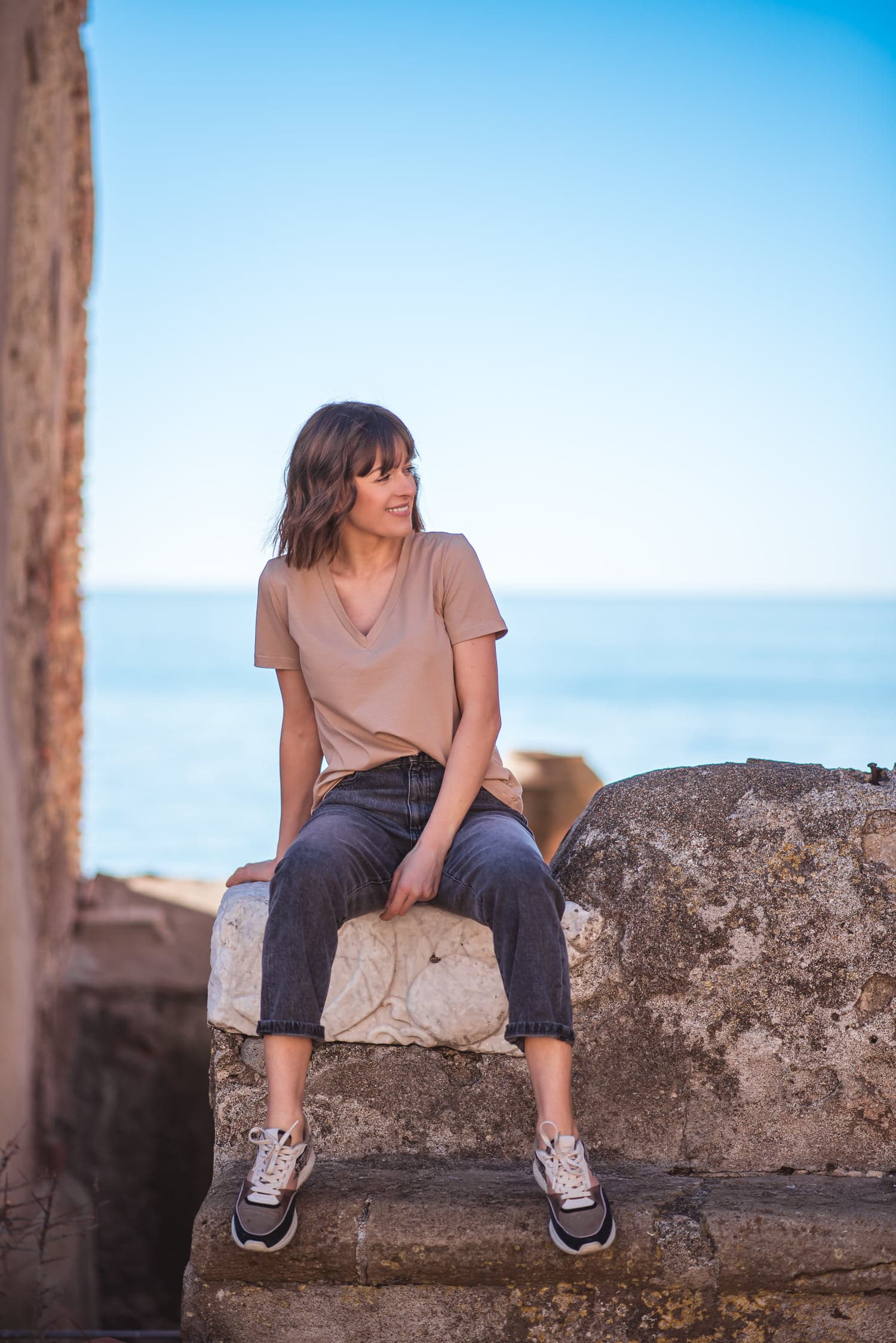 T-shirt BASIC V - cielisty - zdjęcie 5