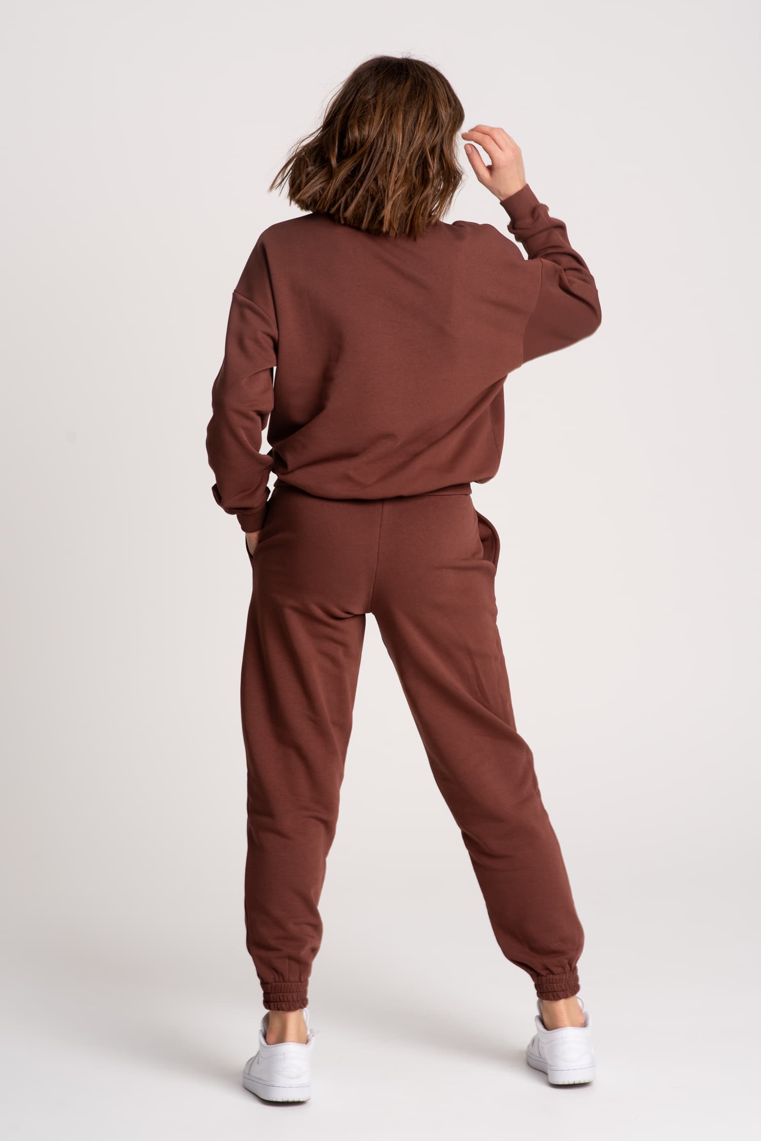 Dresy damskie: bluza + spodnie –brąz - zdjęcie 4